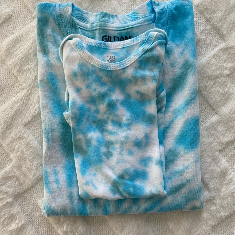 Daddy and son set. Adult Large T-shirt and 24 Month old carters onesie